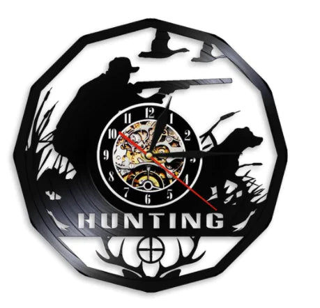 Nostalgic Shotgun Hunting Dog Wall Clock